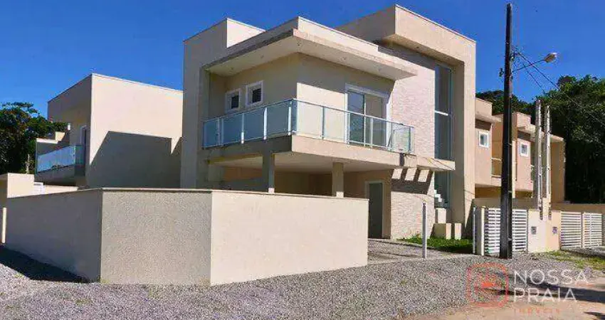 Sobrado com 3 dormitórios à venda, 175 m² por R$ 890.000,00 - Itapema do Sai - Itapoá/SC
