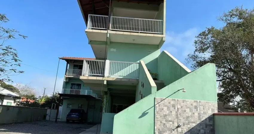 Sobrado com 10 dormitórios à venda, 308 m² por r$ 1.500.000,00 - brasília - itapoá/sc