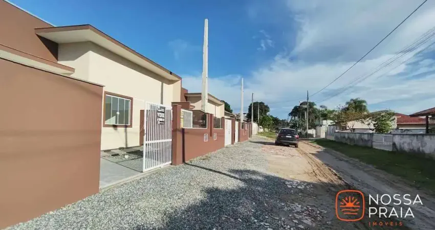 Casa com 2 dormitórios à venda, 42 m² por R$ 360.000 - Cambiju - Itapoá/SC