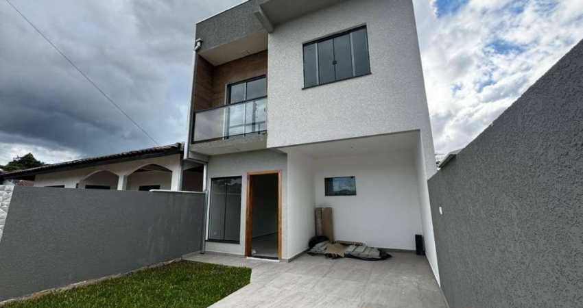 Sobrado com 3 dormitórios à venda, 93 m² por R$ 570.000,00 - Praia do Imperador - Itapoá/SC