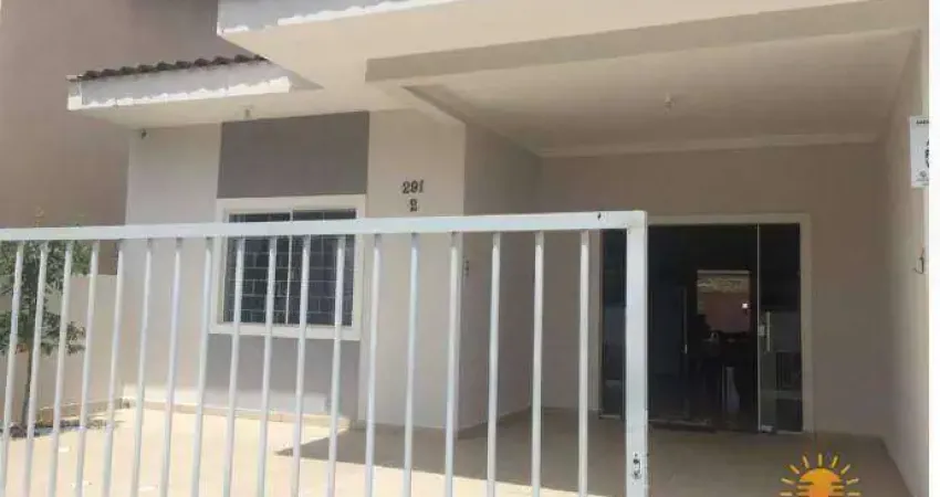 Casa a 200m da praia com piscina e 2 dormitórios à venda, 120m² por R$520.000,00 - Sai Mirim - Itapoá/SC