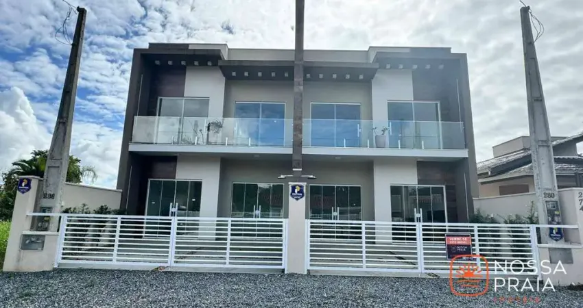 Sobrado com 3 dormitórios à venda, 125 m² por R$ 680.000,00 - Praia Das Conchas - Itapoá/SC
