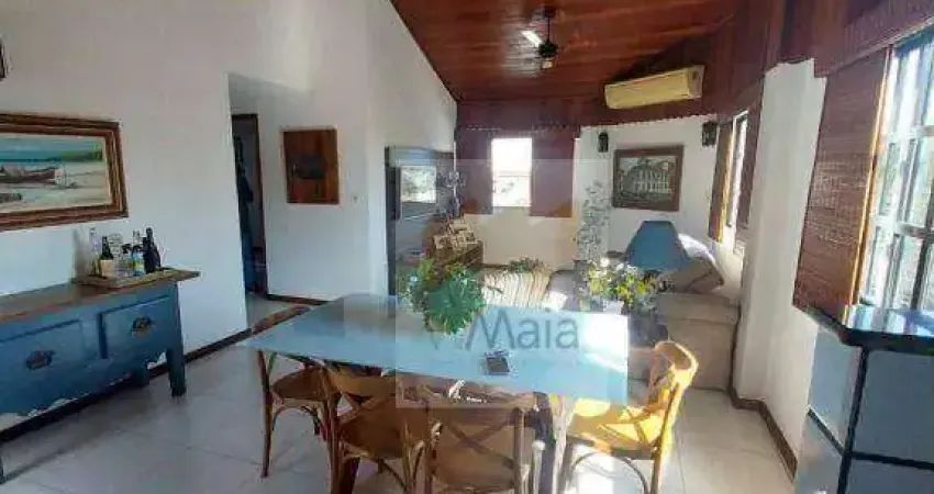 Casa com 2 dormitórios à venda, 140 m² por R$ 750.000,00 - Palmeiras - Cabo Frio/RJ
