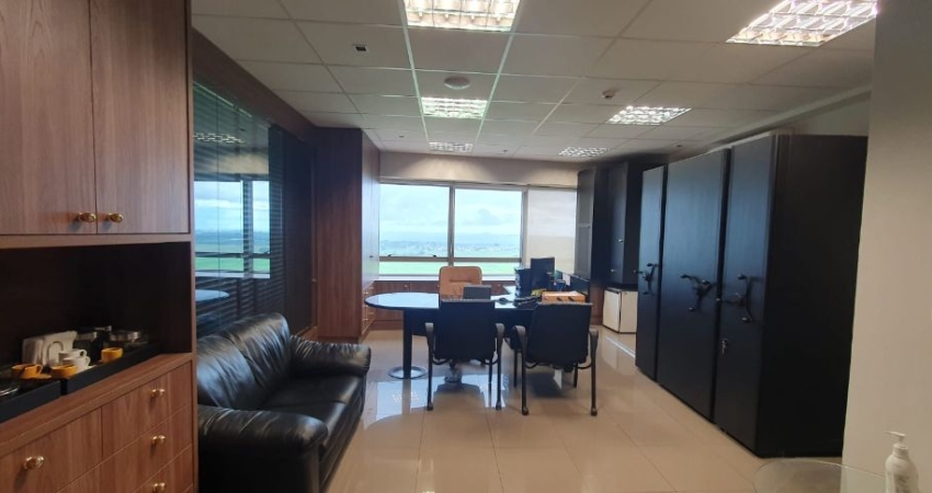 Conjunto comercial de 37 metros quadrados para vender em jardim paulistano anexo ao Iguatemi shopping