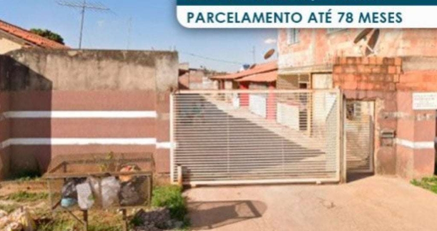 Casa em Condomínio 52 m² - Parque Esplanada V - Valparaíso de Goiás - GO