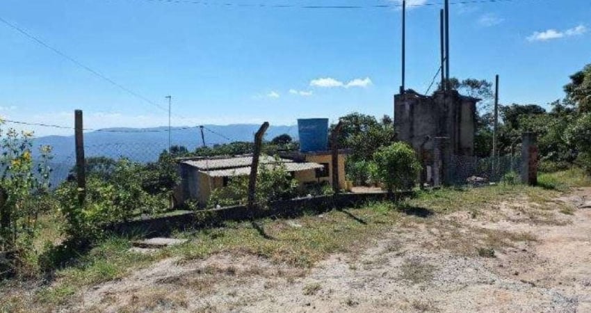Casa e Galpão em Terreno 2.360 m² - Chácaras Hortolândia - Mairiporã - SP