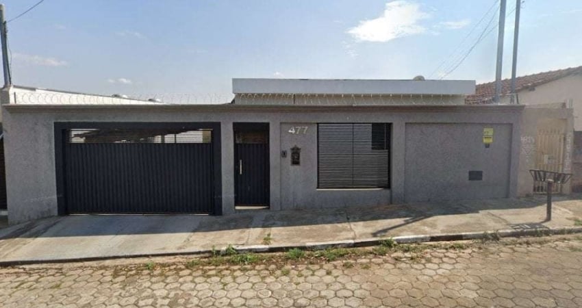 Casa 188 m² - Passos-MG - Rua Venezuela, 477 - Polivalente