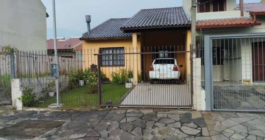 Casa com 2 quartos à venda na Rua Plínio Anele, 219, Hípica, Porto Alegre