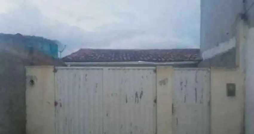 Casa à venda na Rua Três de Julho, 257, Boa Esperança, Arcoverde