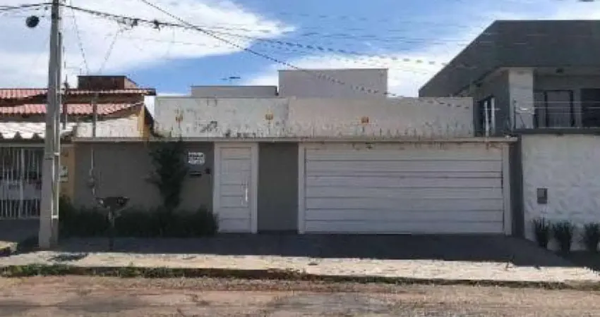Casa com 3 quartos à venda na Rua 6, 93, Jardim Primavera, Trindade