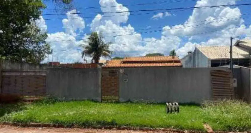 Casa à venda na Rua São Paulo, 42, Centro, Sidrolândia