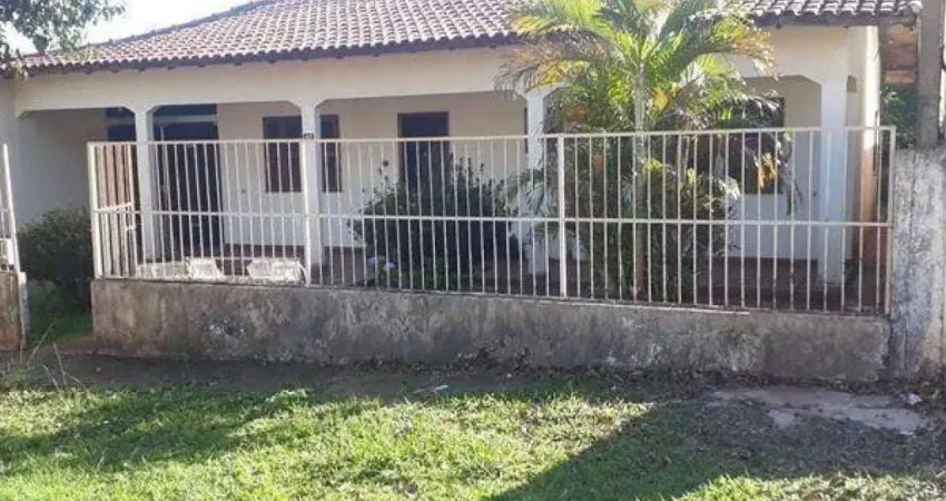 Casa com 2 quartos à venda na Rua Marques dos Campos Mourão, 495, Jardim Curitiba, Goioerê