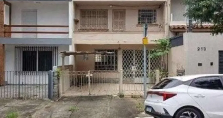 Casa à venda na Rua Salvador Corrêa, 211, Aclimação, São Paulo