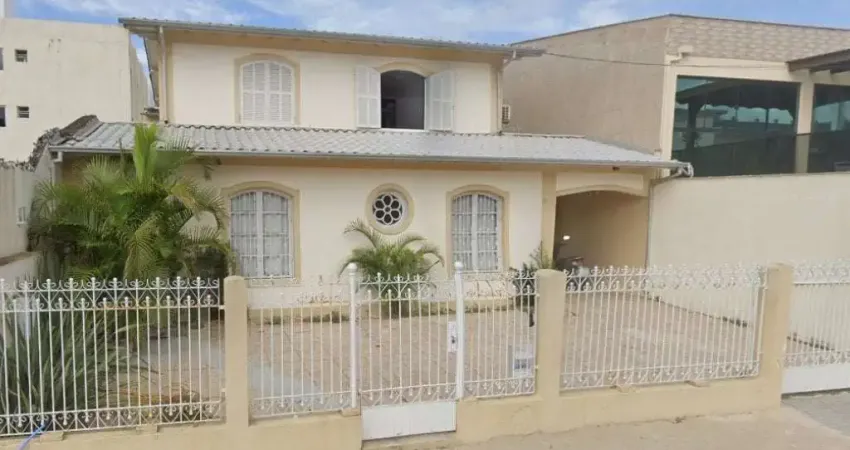 Casa à venda na Rua Tenente Tito Castro, 656, Mar Grosso, Laguna