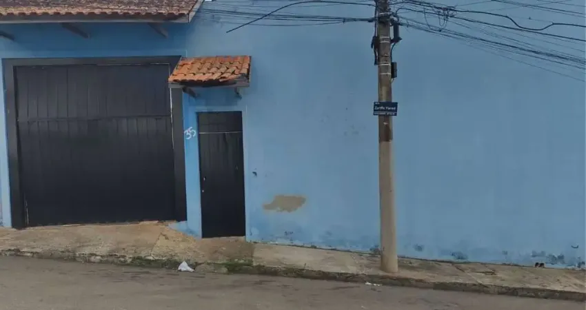 Casa à venda na Rua Professora Zarife Yared, 35, Vila Belo Horizonte, Itapetininga