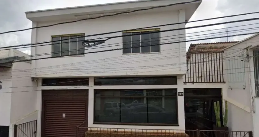 Casa à venda na Rua Vinte e Três de Maio, 199, Centro, Salto