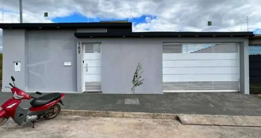Casa com 3 quartos à venda na Rua Valdacir Da Costa Vale, 187, Residencial Curva do Rio, Unaí