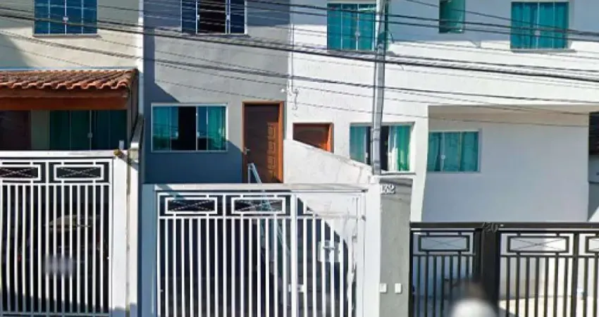 Casa à venda na Rua Estevan Ribeiro Resende, 132, Perus, São Paulo
