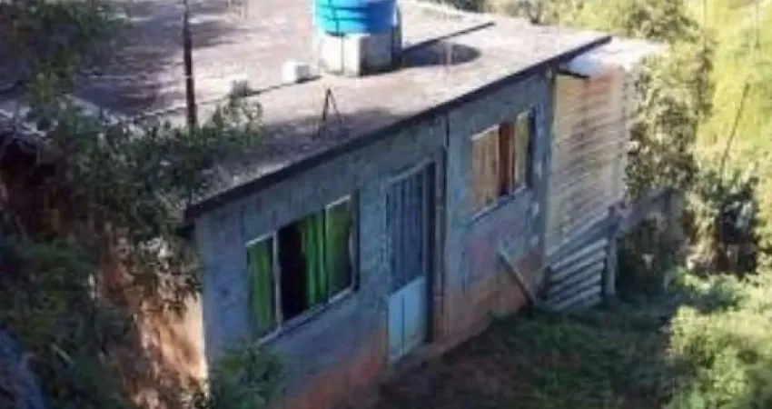 Casa à venda na Rua Vicente Celestino, 217, Pilar Velho, Ribeirão Pires