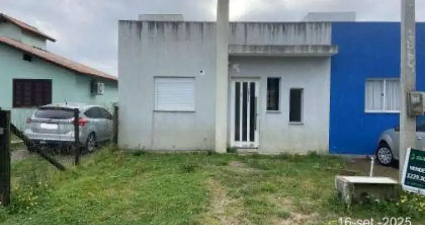 Casa com 2 quartos à venda na Rua Esteio, 1864, Laranjal, Pelotas