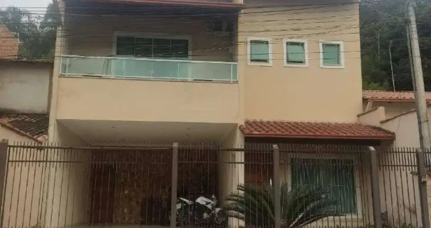 Casa com 6 quartos à venda na Rua C, 267, Santa Rita, Barra Mansa
