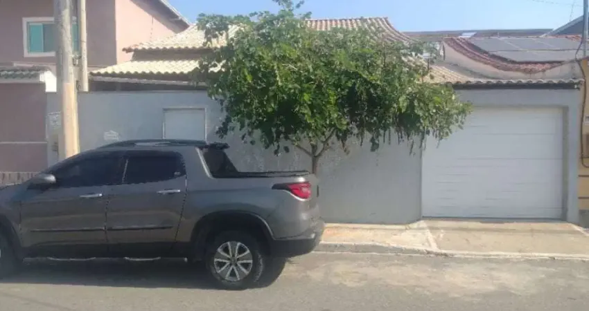 Casa com 2 quartos à venda na Rua Maritaca, 46, Centro, Queimados