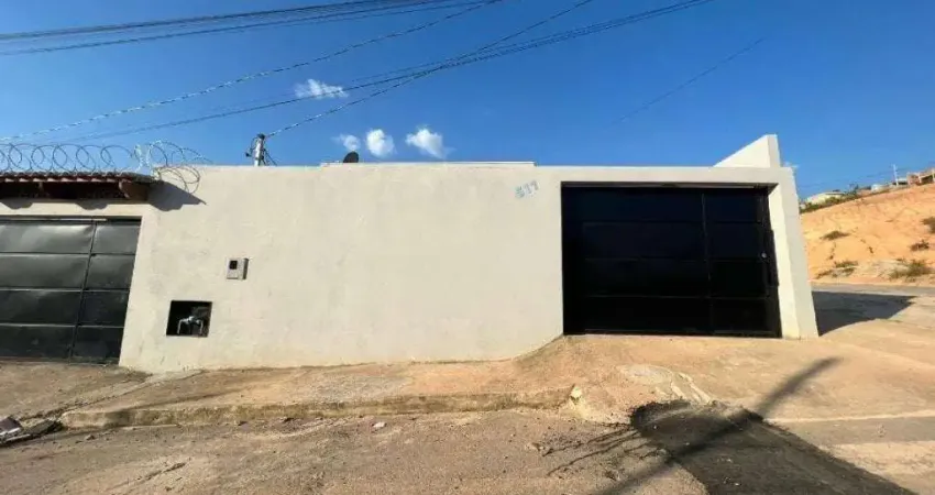 Casa à venda na Rua Boa Esperança, 511, Santa Luzia, Nova Serrana