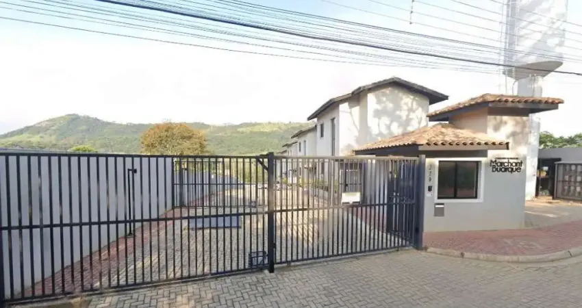 Casa à venda na Estrada dos Pereiras, 229, Ribeirão dos Porcos, Atibaia