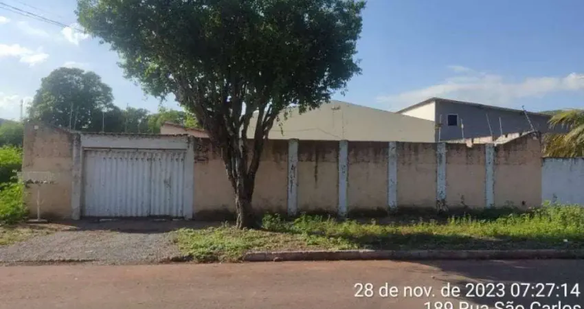 Casa com 3 quartos à venda na Rua São Carlos, 370, Maria Leite, Corumbá