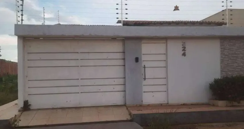 Casa com 3 quartos à venda na Rua Luiza Maria, 224, Ipueiras, Picos