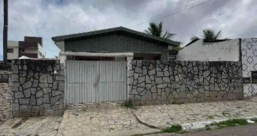 Casa com 3 quartos à venda na Avenida Dois de Fevereiro, 267, Varjão, João Pessoa