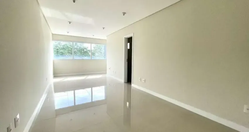 Ótima Sala Comercial à Venda no Bairro Itacorubi em Florianópolis/SC