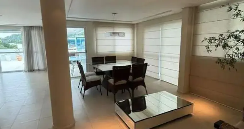 Cobertura à venda em Jurerê,  3 quartos e 3 vagas de garagem, Florianópolis/SC