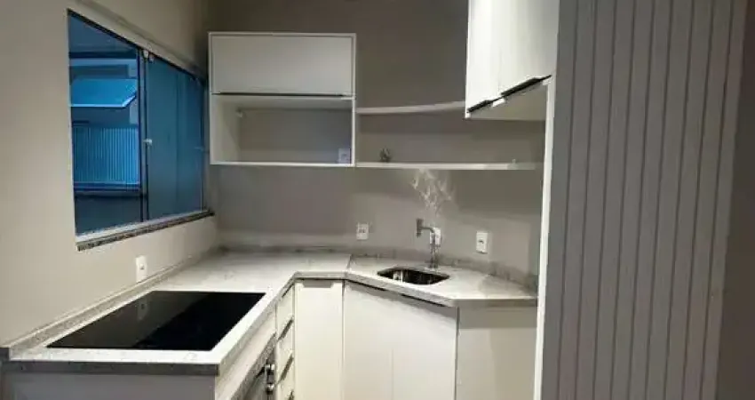 Apartamento à venda no centro, de 2 quartos, florianópolis/sc
