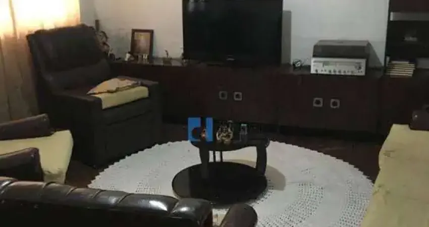 Casa 4 dormitorios ampla em excelente localização