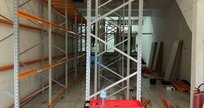 Salão para alugar, 210 m² por R$ 6.000,00/mês - Moinho Velho - São Paulo/SP