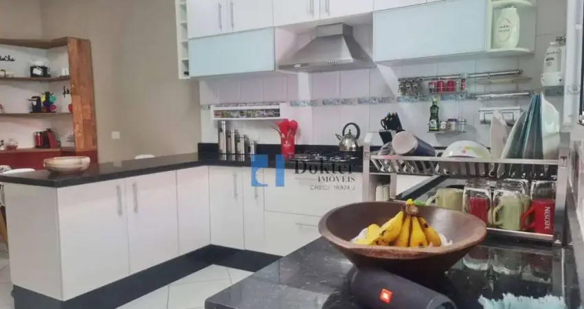 Excelente sobrado na Freguesia do Ó, 3 dormitórios, 240m² de área construída, a menos de 600 mt das necessidades cotidianas.