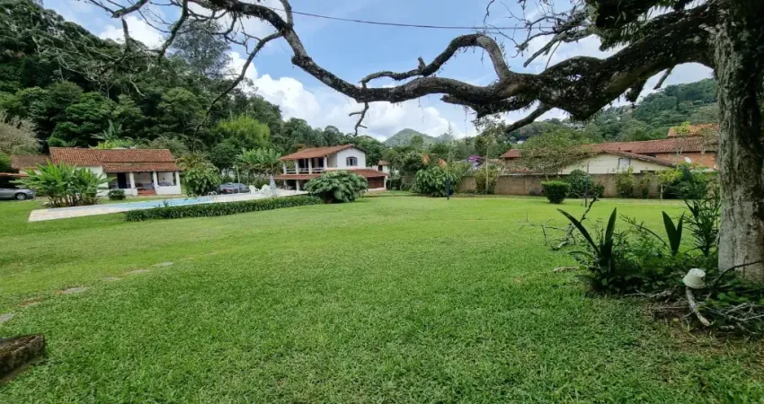 Excelente Sítio Próximo ao Centro de Teresópolis!
