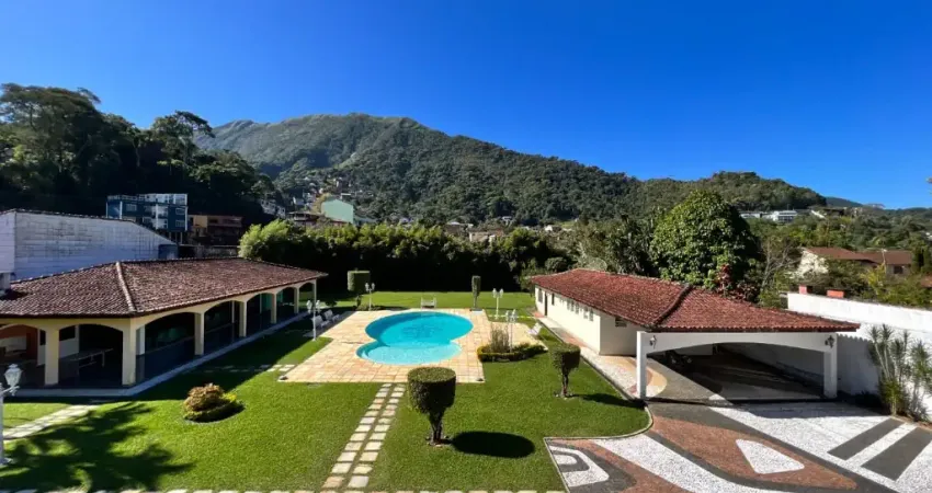 Casa com 7 quartos à venda na Rua Jacuí, 360, Alto, Teresópolis