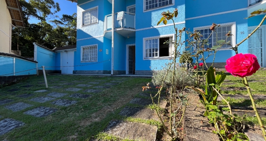 Casa com 2 quartos no Comary com vista para o dedo de Deus