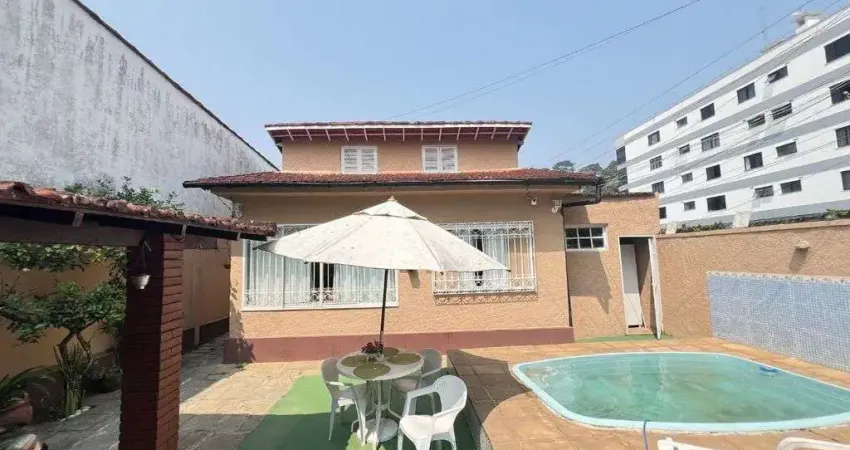 Casa linear com casa de hóspedes em agriões – local nobre de teresópolis