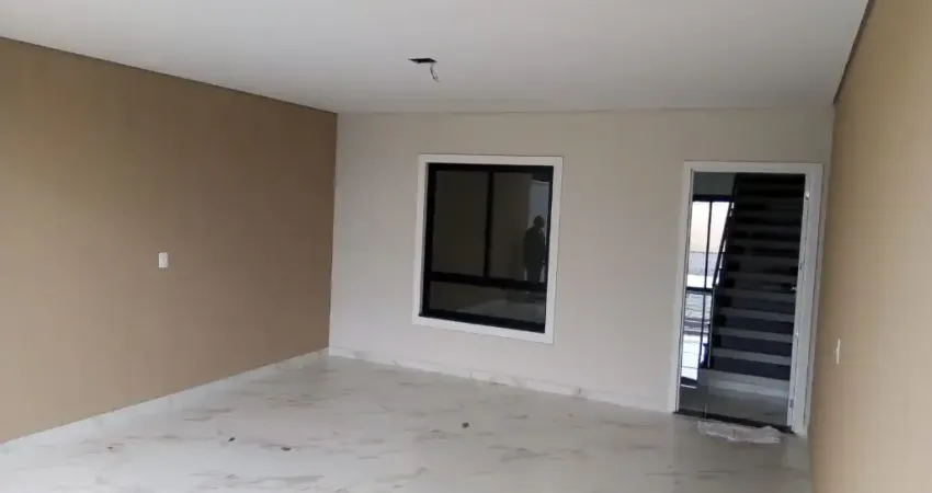 Casa com 3 quartos à venda na Vila Nova, Joinville 