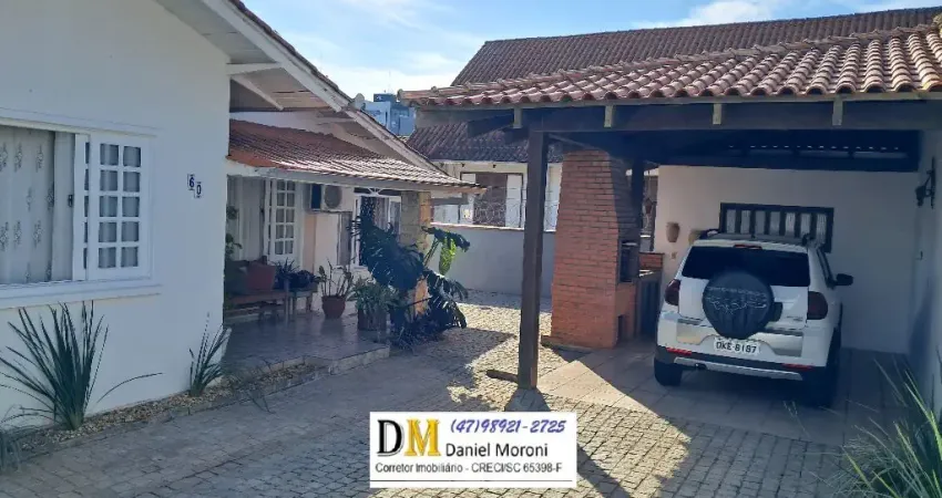 Casa com 3 quartos à venda no Anita Garibaldi, Joinville 