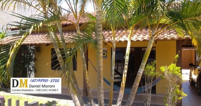 Casa com 3 quartos à venda no Ubatuba, São Francisco do Sul 