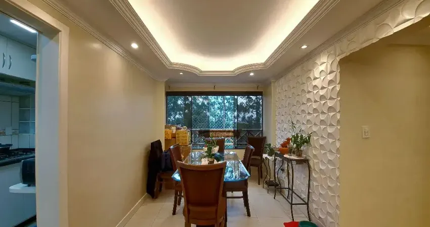 Apartamento de 3 quartos 1 suíte, com linda vista livre, nascente, reformado, armários planejados, piso porcelanato, lazer com piscina aquecida e próximo de metrô!