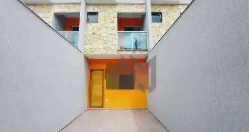 Sobrado com 2 dormitórios, sendo 2 suites, 3 banheiros. sala ampla, cozinha integragda, 1 vaga de garagem na vila antonieta