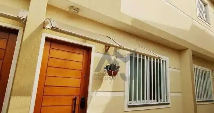 Sobrado em condomínio com 2 dormitórios, sendo 2 suítes, lavabo, cozinha com planejados. aceita permutam em imóvel de maior valor (chácara / sitio),