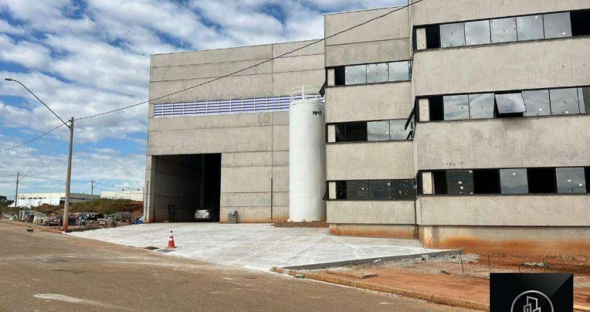 Galpão Empresarial para alugar, 2096 m² por R$ 54.400/mês