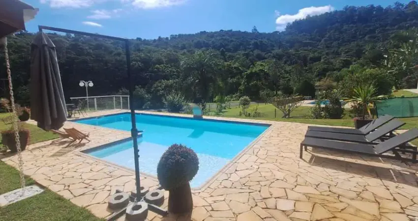Casa em Condomínio para Venda em Bragança Paulista, Condomínio Jardim das Palmeiras, 5 dormitórios, 4 suítes, 6 banheiros, 6 vagas