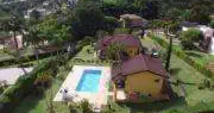 Casa em Condomínio para Locação em Bragança Paulista, Condomínio Jardim das Palmeiras, 5 dormitórios, 3 suítes, 5 banheiros, 8 vagas